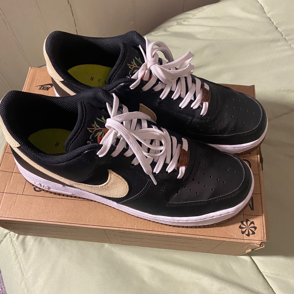 AIR FORCE 1 '07 LV8 'POMEGRANATE' 9.5